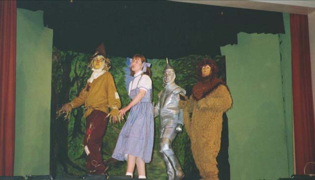 Dorothy, the Scarecrow, the Tin Woodman and the Lion